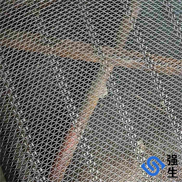 山東濱州強生菱形防堵篩網(wǎng)(電話137-9389-8555)專業(yè)生產(chǎn)防堵篩網(wǎng) /錳鋼篩網(wǎng)/焊接篩網(wǎng)/防堵篩網(wǎng) /鋼板沖孔篩網(wǎng)等;廣泛應(yīng)用于振動篩網(wǎng),焦化廠篩網(wǎng),礦山篩網(wǎng),全國貨到付款,廠家火爆促銷中!